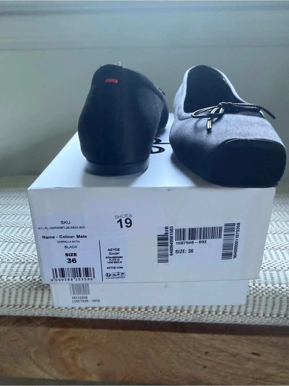 Aeyde Black Square-Toe Bow Ballet Flats - Picture 2 of 6